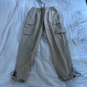 Nike Cargo Pants Beige